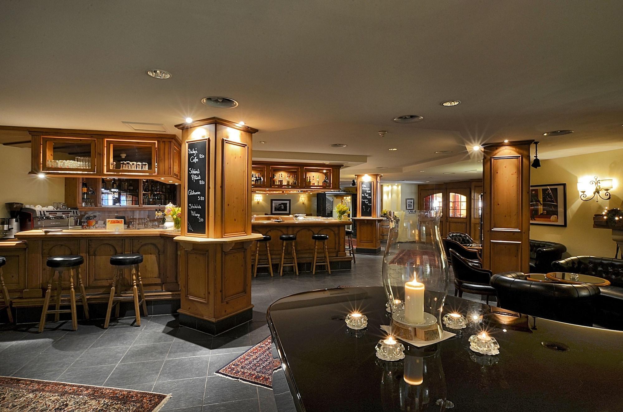 Silvretta Parkhotel Клостерс Екстериор снимка